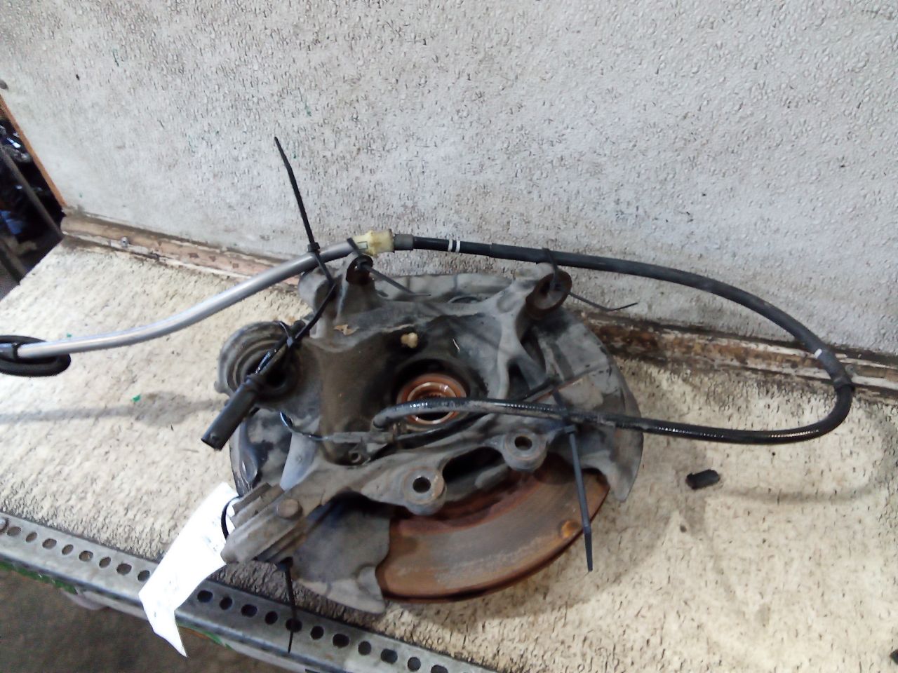 Part image 3