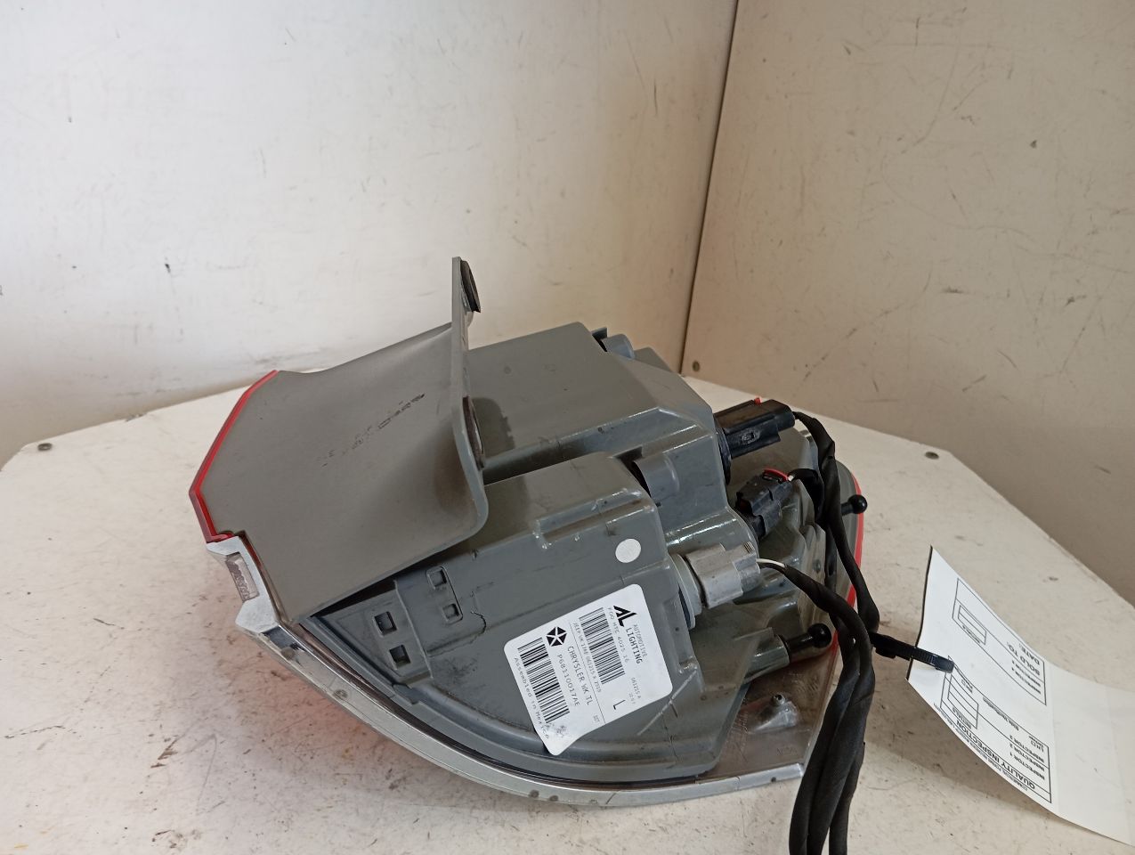 Part image 3
