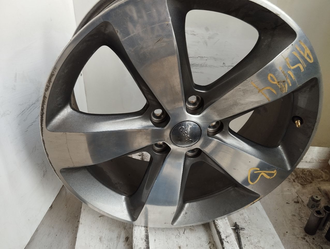 Part image 2