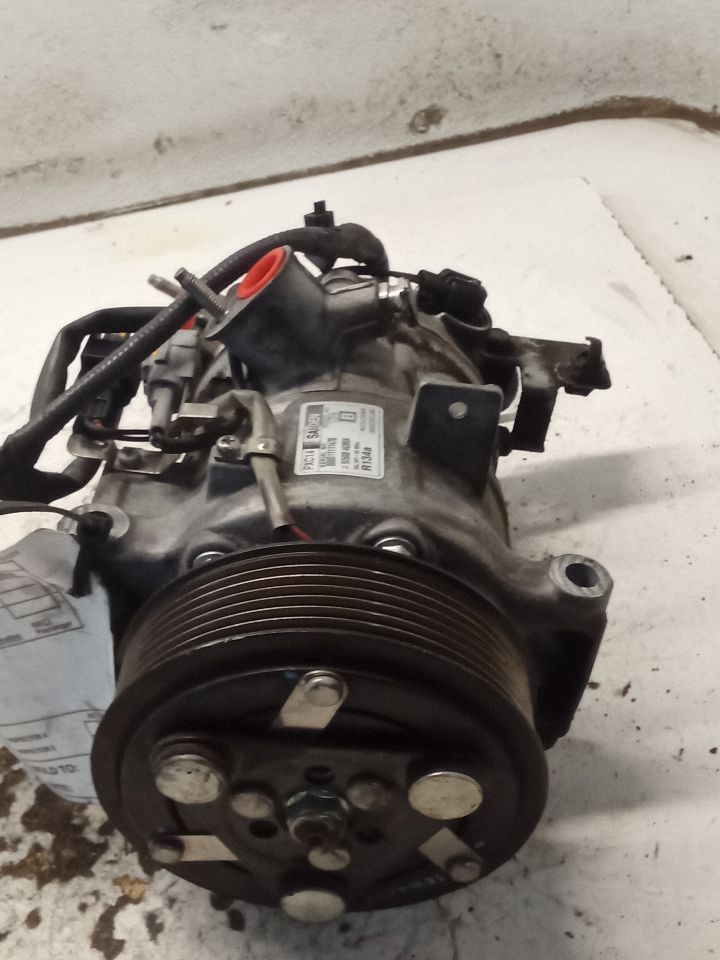 Part image 7