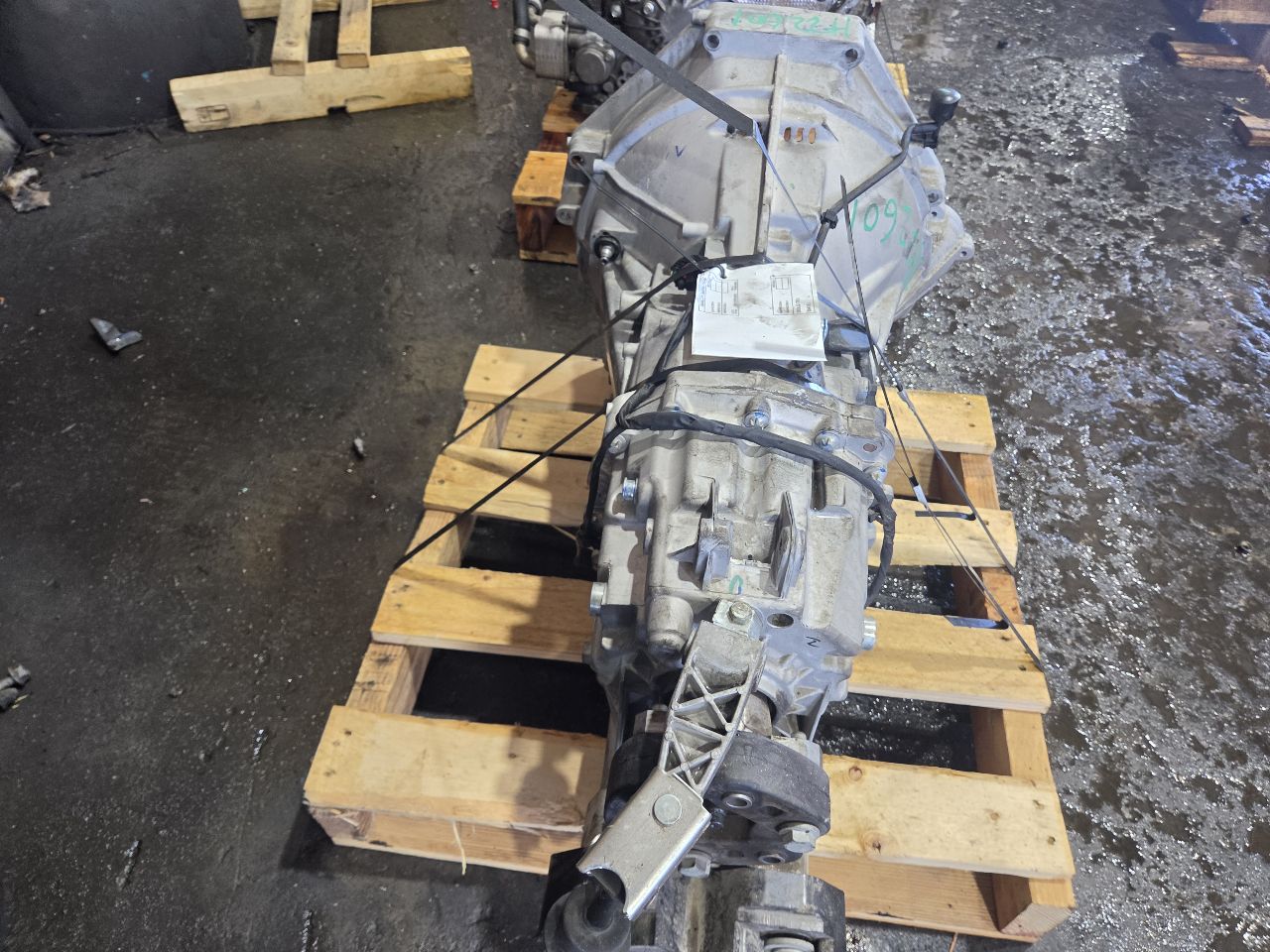 Part image 4