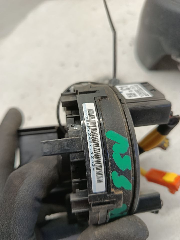 Part image 3