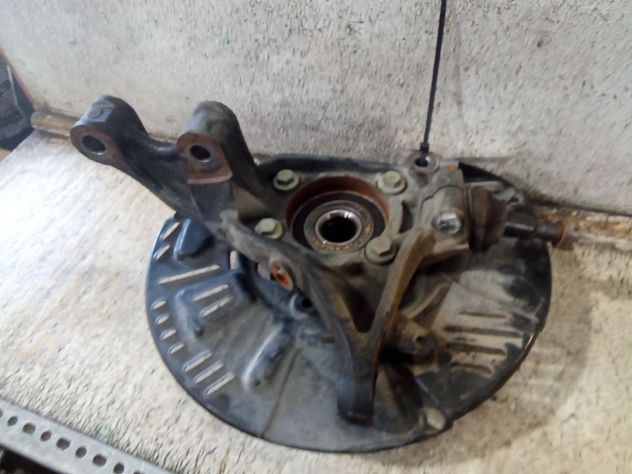 Part image 3