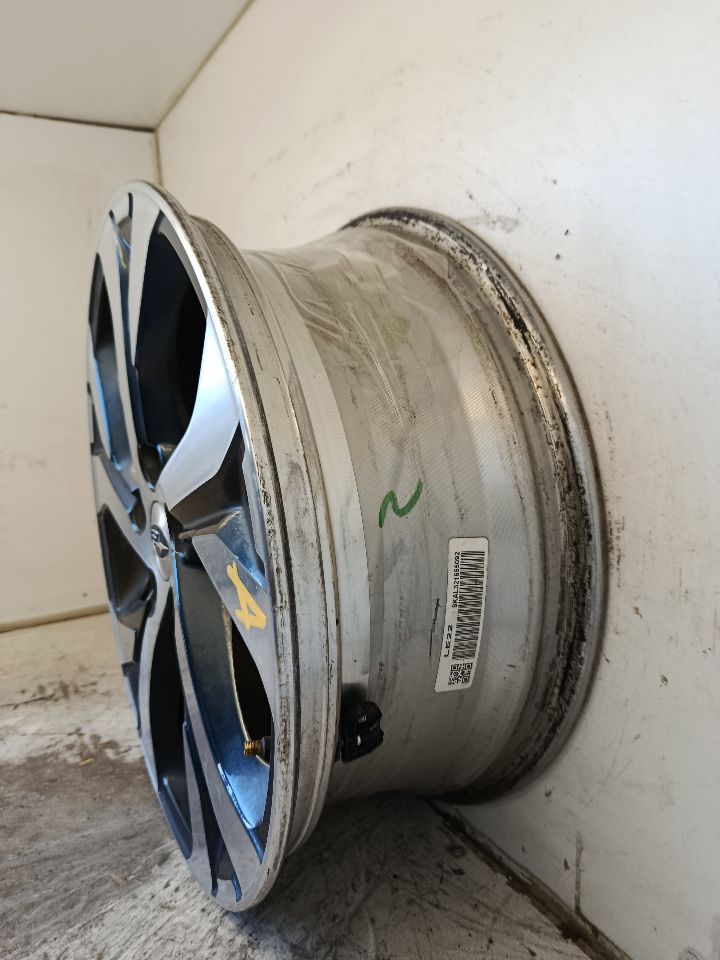 Part image 2
