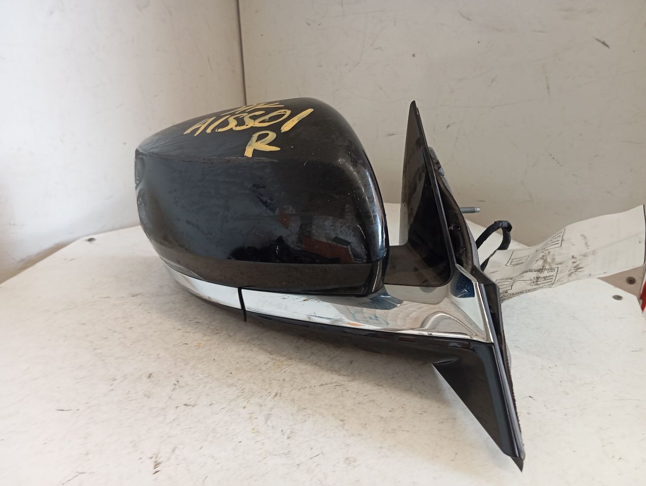 Part image 3