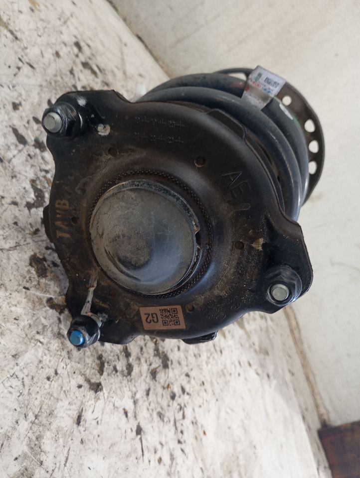 Part image 4