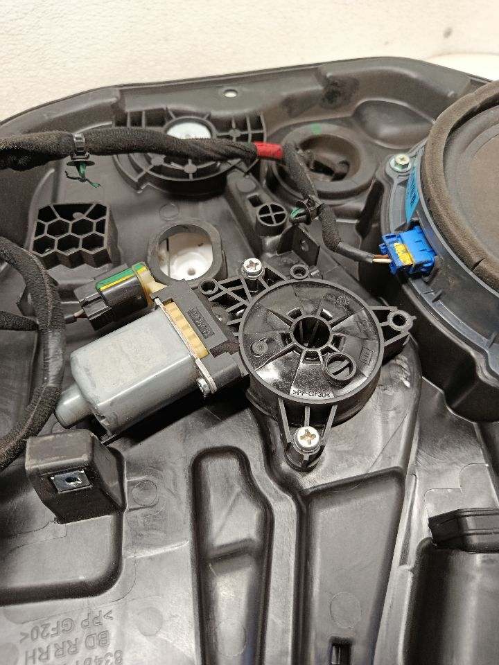 Part image 7
