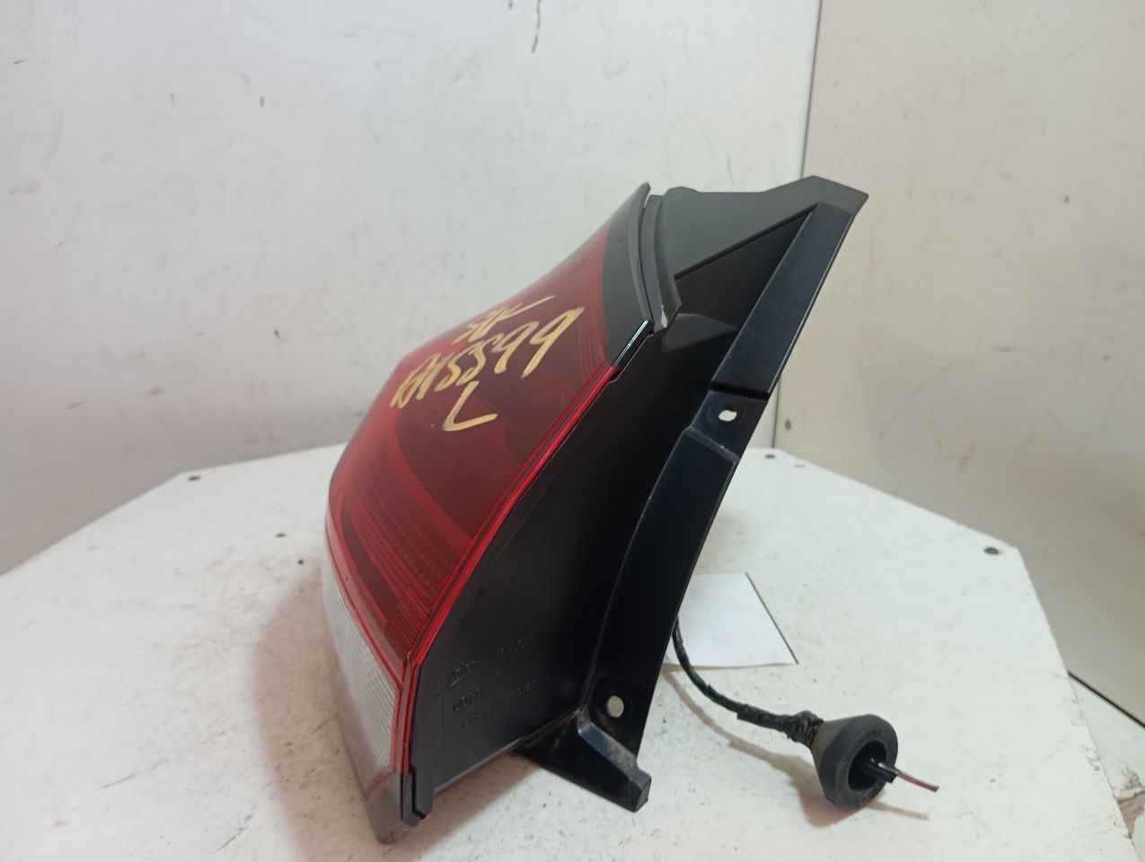 Part image 3