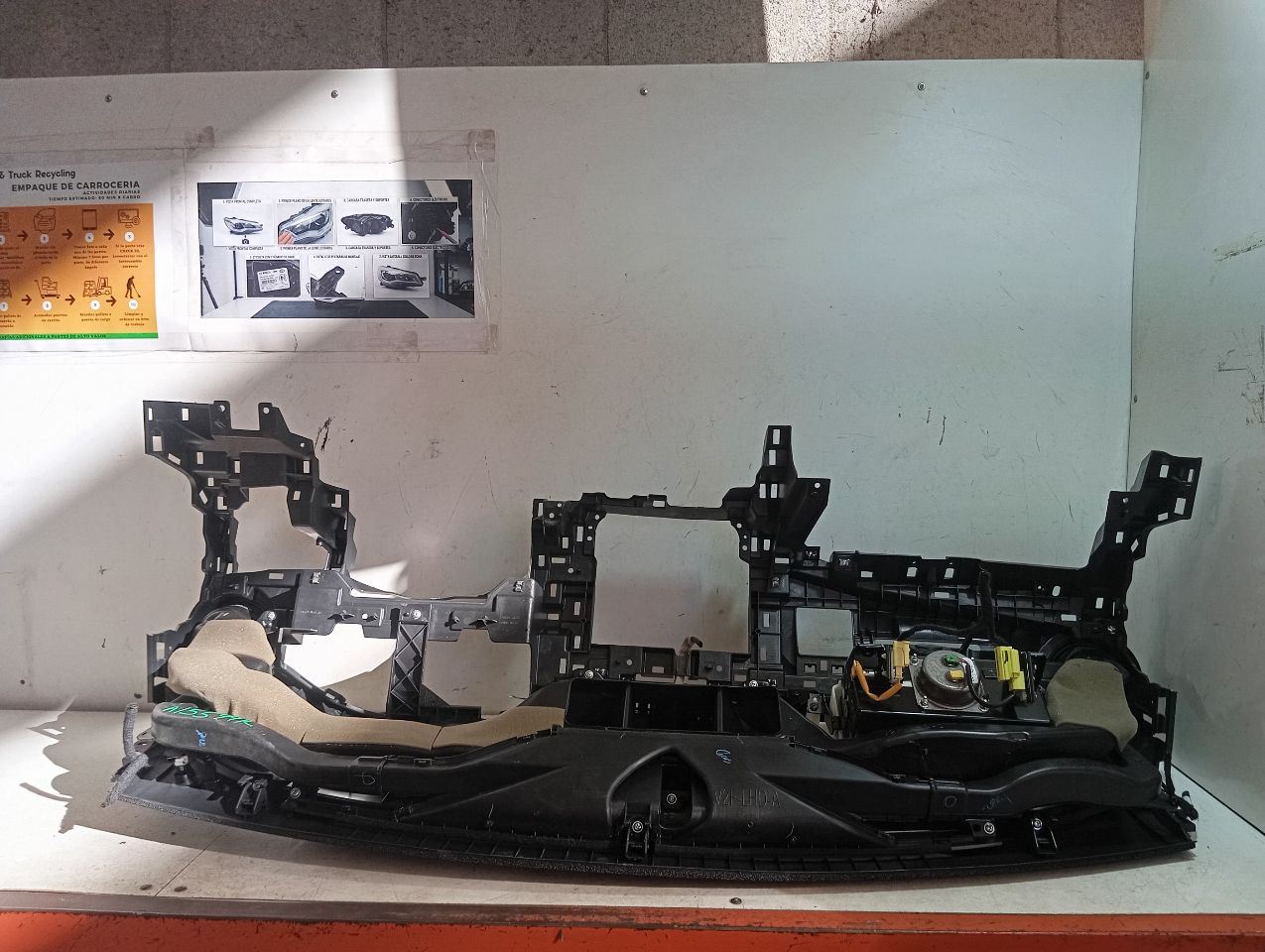 Part image 4
