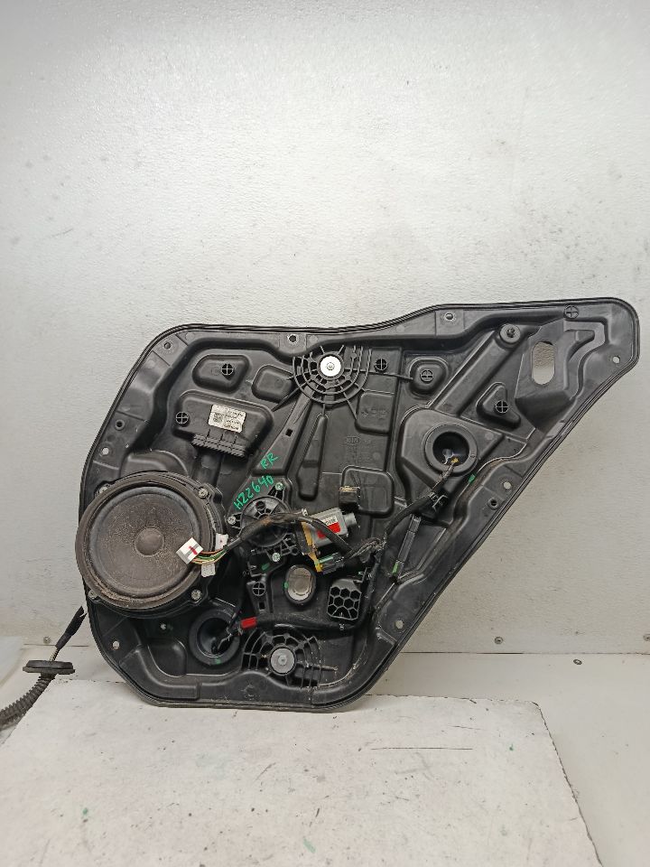 Part image 4
