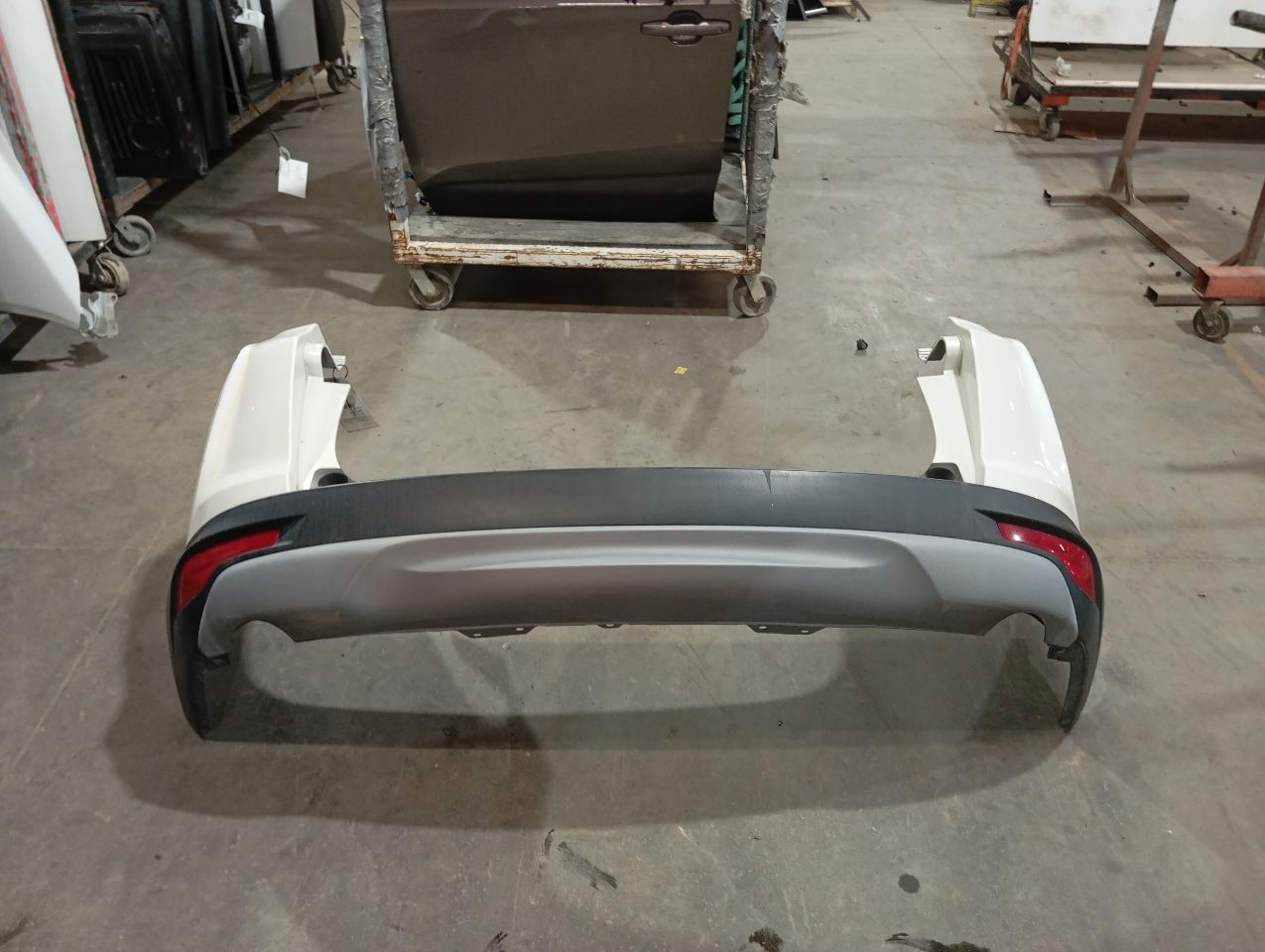 Part image 3