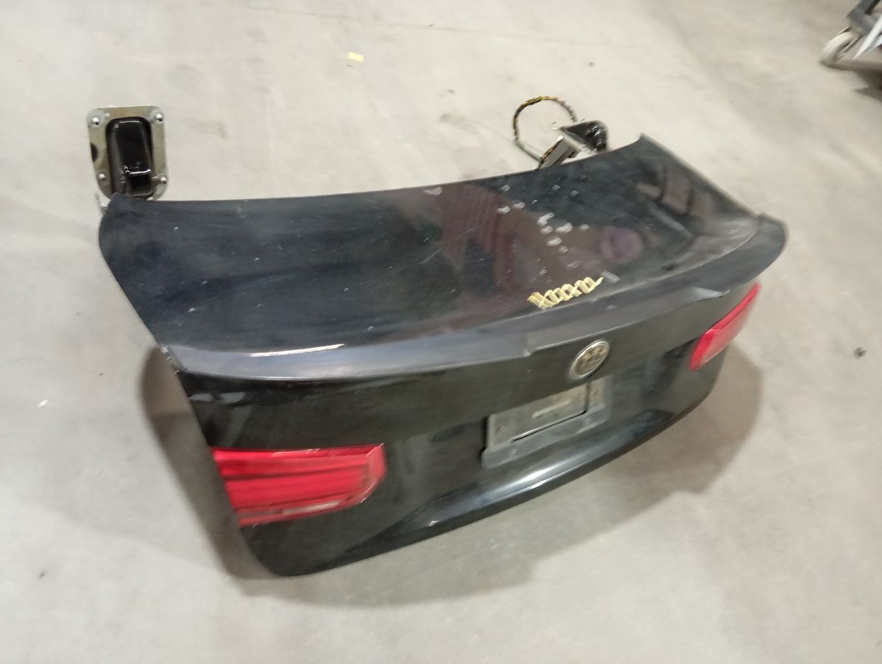 Part image 3