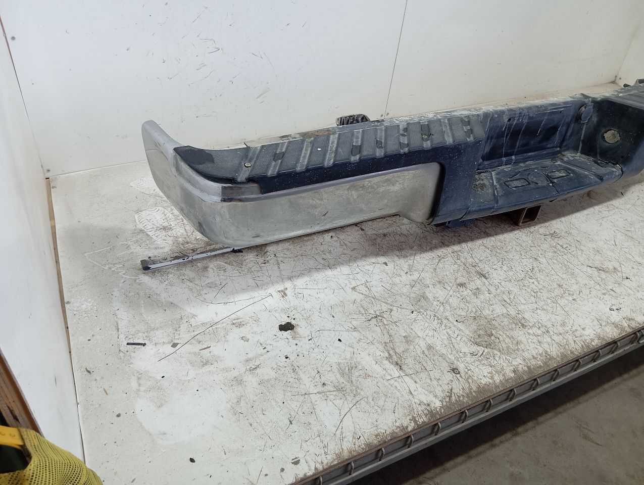 Part image 3