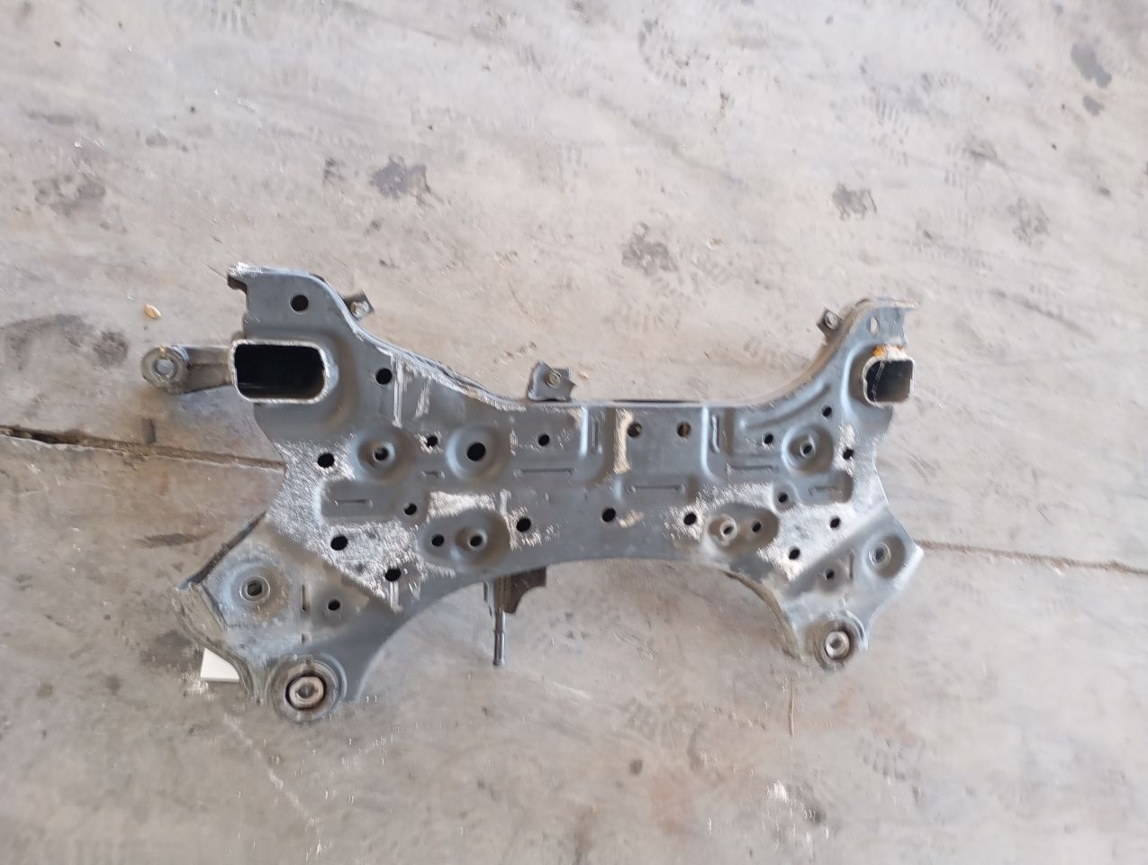 Part image 3
