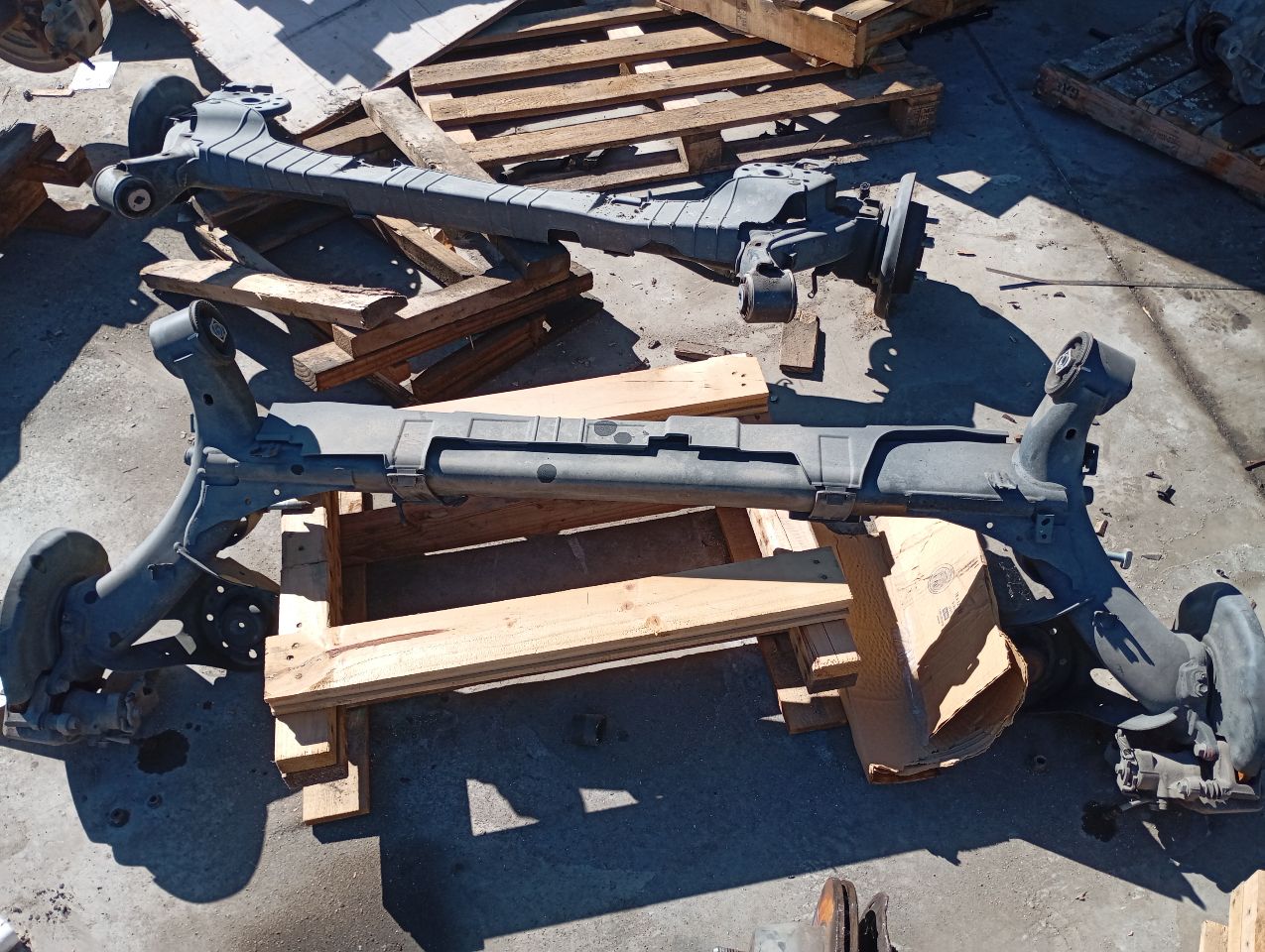 Part image 3