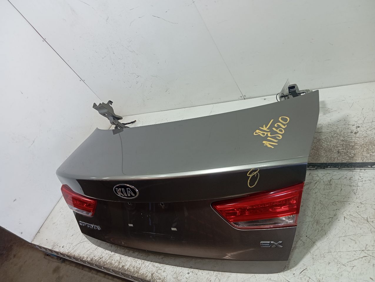 Part image 4