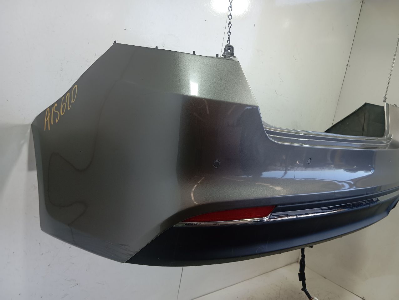 Part image 4