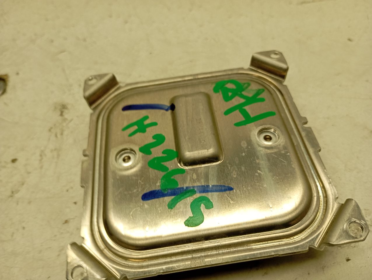 Part image 3