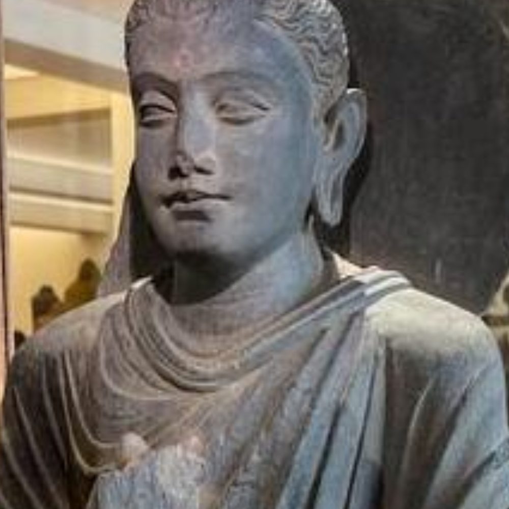 How To Stretch Your Lobes Our Ear Stretching Guide