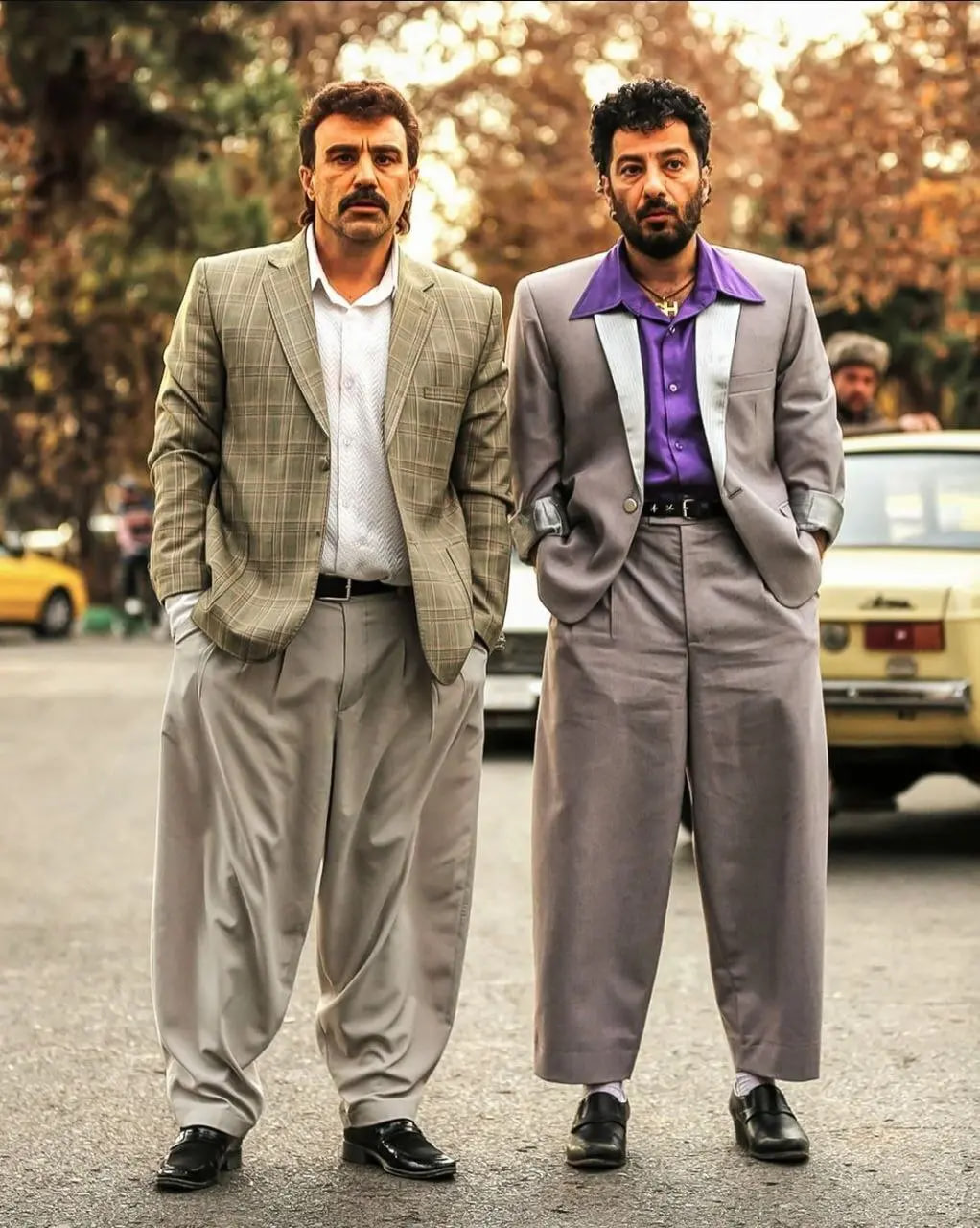 بالاترین: تیپ دهه شصتی محسن تنابنده و نوید محمدزاده در فیلم «زودپز»