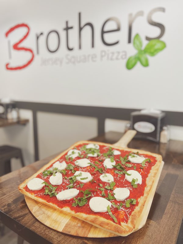 3 Brothers Pizza