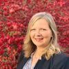 Image of Kari MacRae