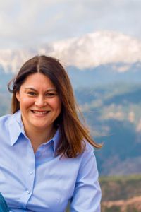 Image of Julie Torres