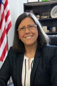 Image of Laura Ahearn