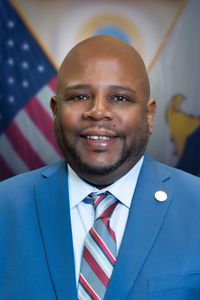 Image of Avery Lewis