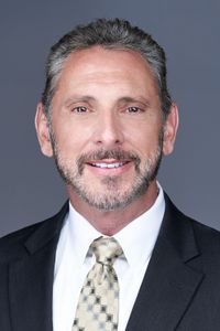 Image of Daniel Ishac