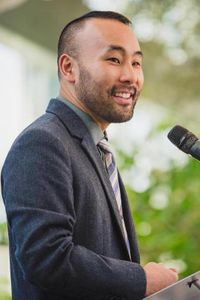 Image of Darin Mano