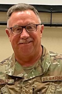 Image of Dennis Nowell