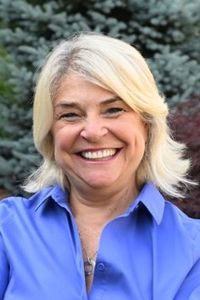 Image of Ellen Fox