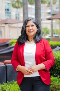 Image of Farrah Khan