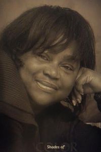 Image of Gloria Robertson-Wiggins