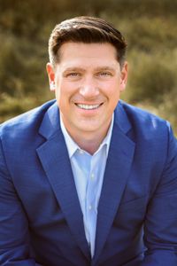 Image of Kevin Nicholson