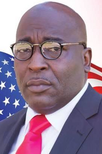 Image of Larry Bradford