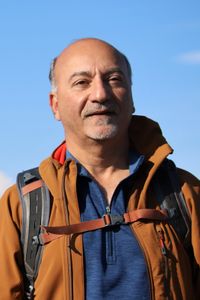 Image of Les Gara