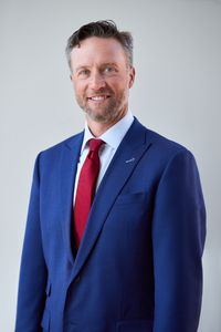 Image of Lincoln Hough