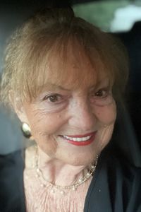 Image of Linda Edwards