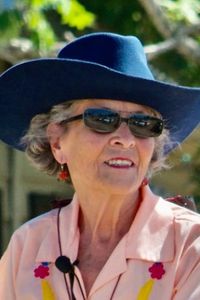 Image of Linda Curtis