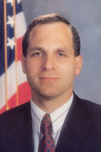 Image of Louis Freeh
