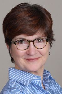 Image of Lynne Harris