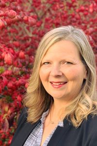 Image of Kari MacRae