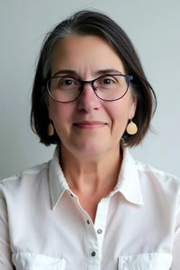 Image of Melanie Renfrew-Hebert