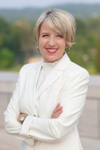 Image of Monica Irvine