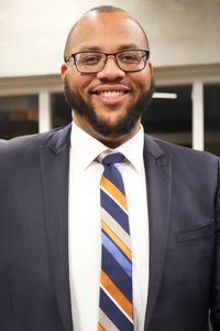 Image of Nari Tomlinson