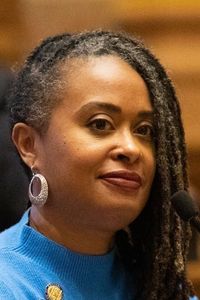 Image of Nikki Merritt