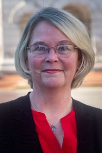 Image of Pam Dossett