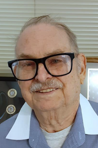 Image of Ross Lynn Leone